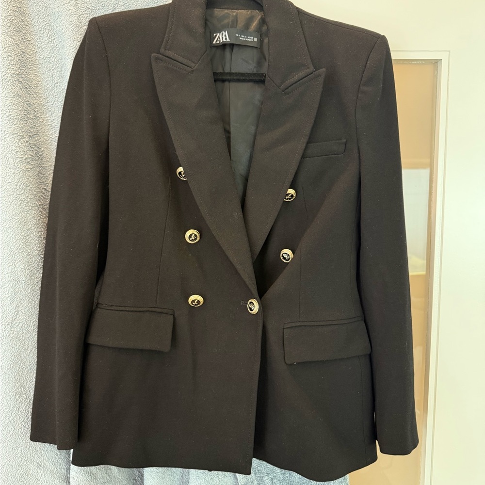 Zara Women's Double-Breasted Black Blazer. NEW
